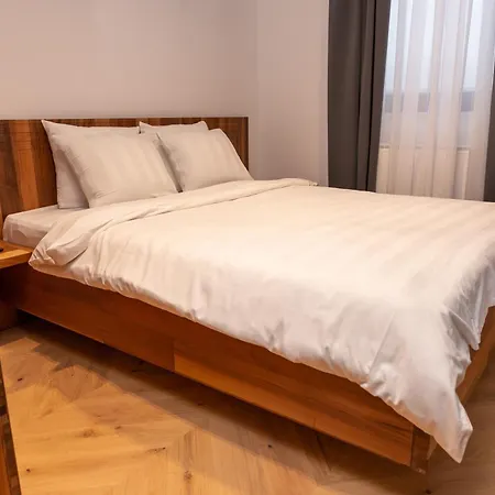 Poljice מלון דירות 4*